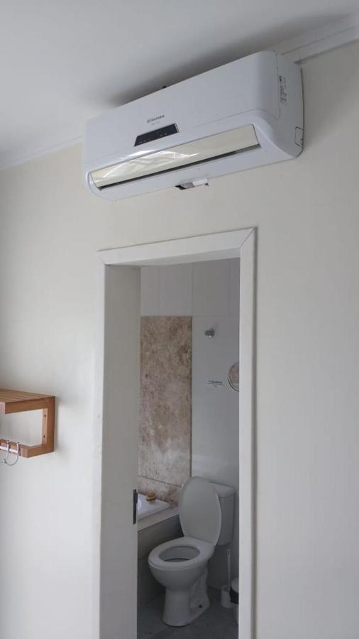 Casa Com Hidro Dupla, Tv A Cabo E Split Villa ตอร์เฮส ภายนอก รูปภาพ